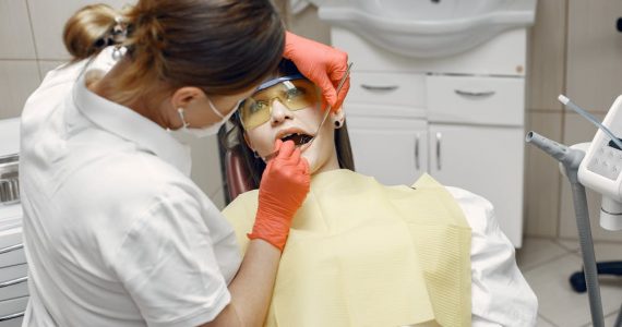 Does dental insurance cover wisdom teeth removal?